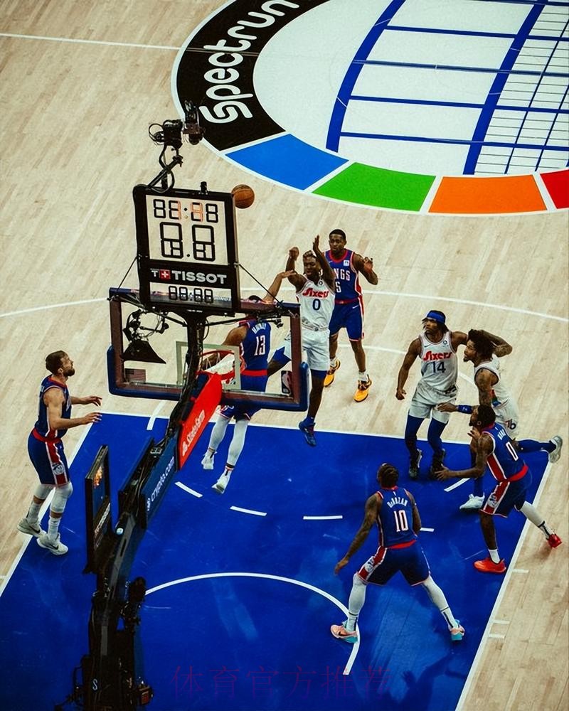 全明星首发!马克西全场24中12,砍下29分4篮板8助攻8抢断 全明星首发!马克西全场24中12,砍下29分4篮板8助攻8抢断